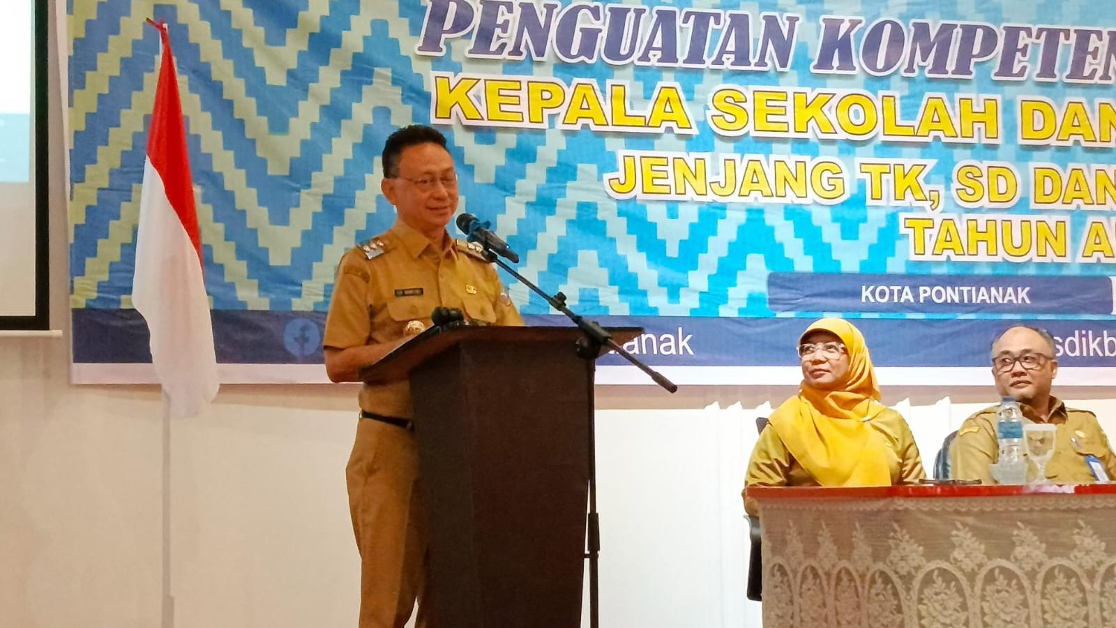 Edi Kamtono Harapkan Guru Berperan Optimal Dalam Peningkatan Pendidikan Karakter Siswa