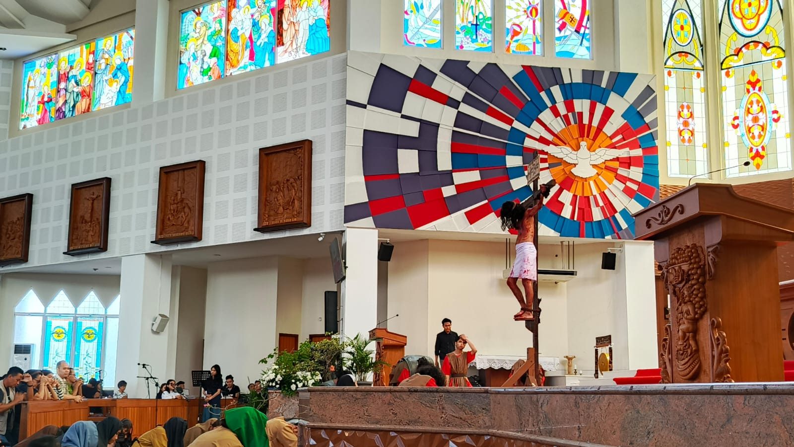 Tablo Jalan Salib, Cara Umat Katolik Kenangkan Wafat Yesus Kristus