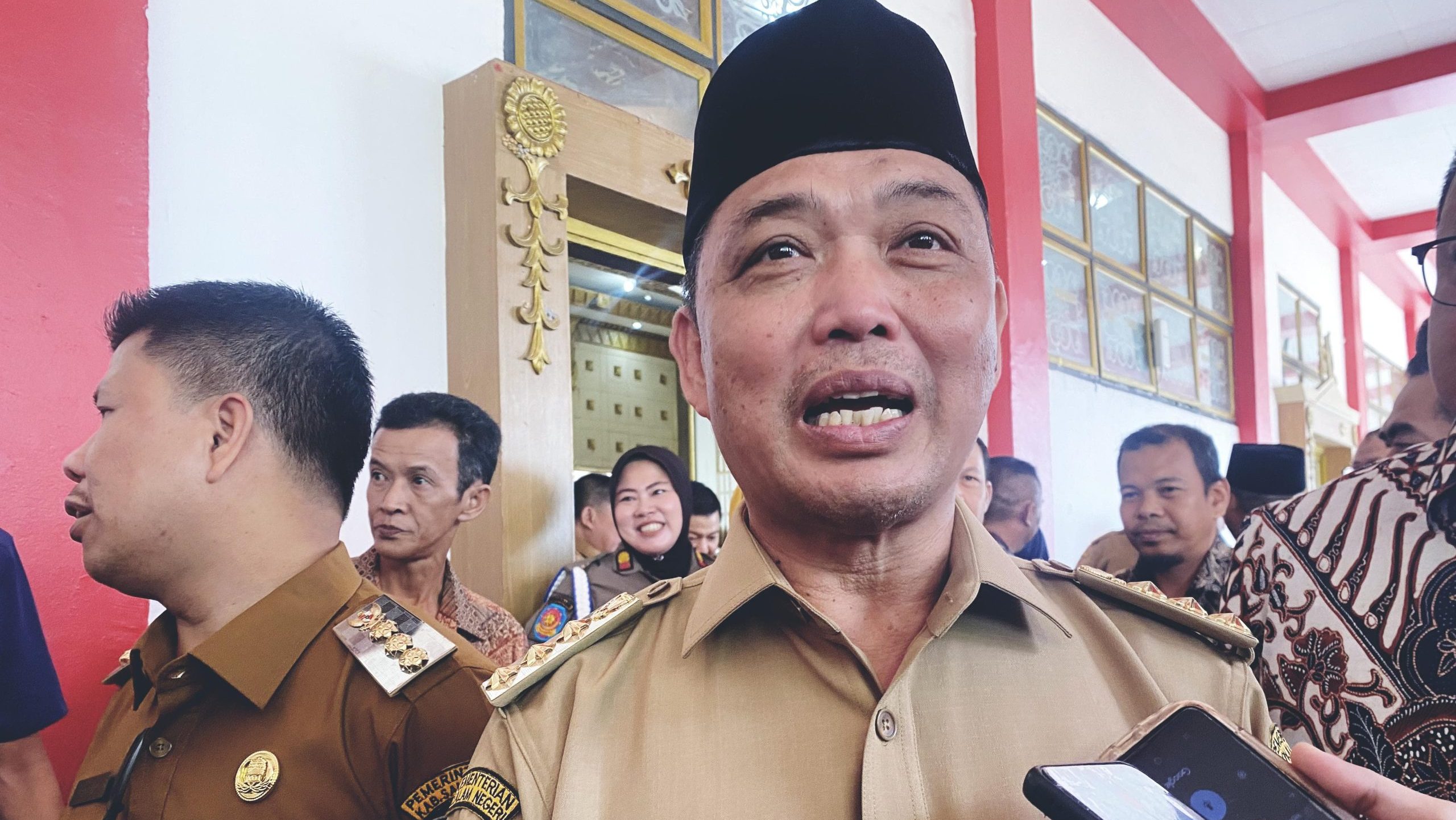 Norsan Janji Selesaikan Waterfront Mangkrak di Sambas Tahun 2027