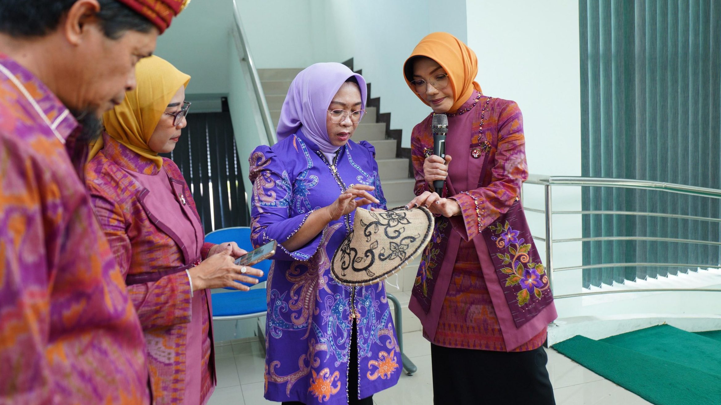 Dekranasda Kotim Kunjungi Pontianak, Pelajari Inovasi Kerajinan dan UMKM Lokal