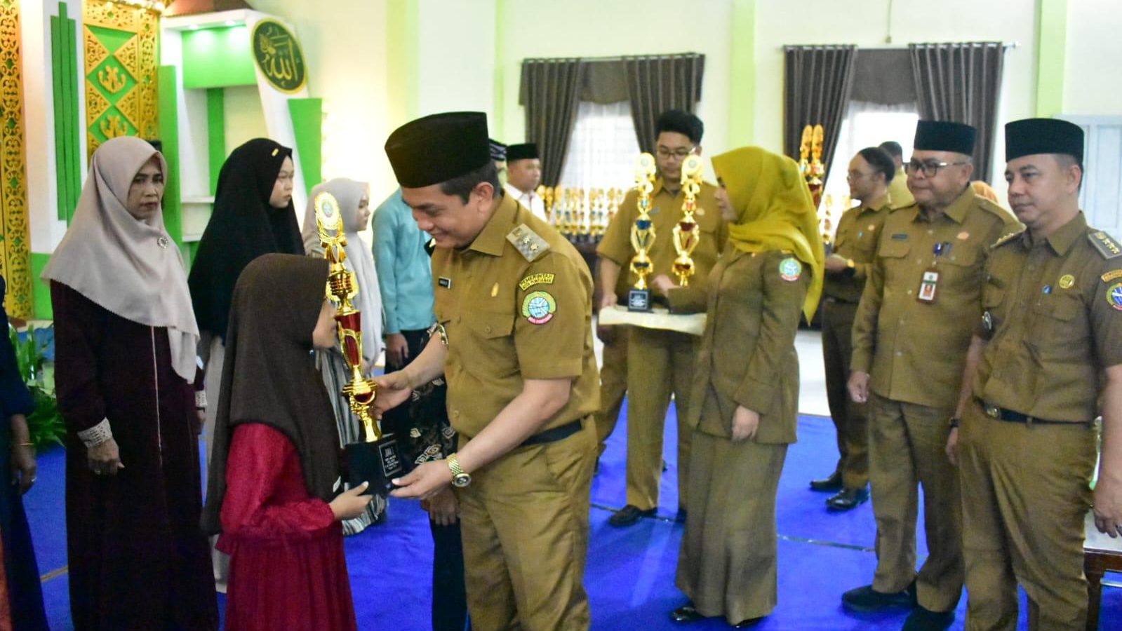 Wakil Wali Kota Pontianak Bahasan Tutup MTQ Ke-33 Kecamatan Pontianak Tenggara, Harap Peserta Amalkan Al Quran dalam Kehidupan Sehari-hari
