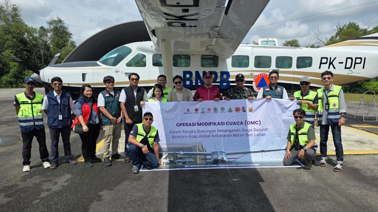 BNPB Perpanjang Operasi Modifikasi Cuaca di Riau untuk Antisipasi Karhutla
