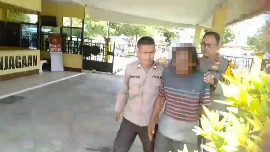 Polisi Amankan Oknum Diduga Lakukan Pungli di Pasar Baru Ketapang
