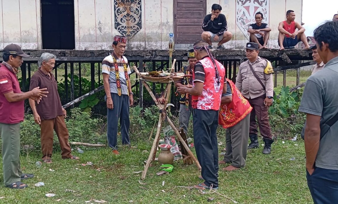 Masyarakat Kuala Behe Gelar Adat Tutup Saka Balala, Wujud Lestarinya Tradisi Leluhur