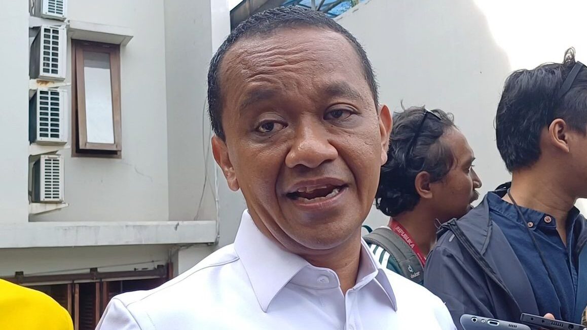 Bahlil Sindir Keluhan soal Lapangan Kerja: “Jangan Kufur Nikmat”
