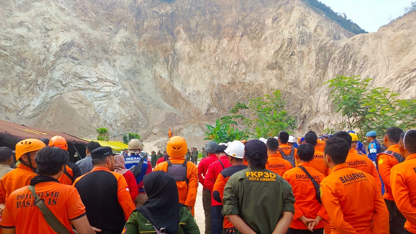 Update Longsor Cirebon: Operasi Pencarian Dihentikan, 4 Korban Belum Ditemukan