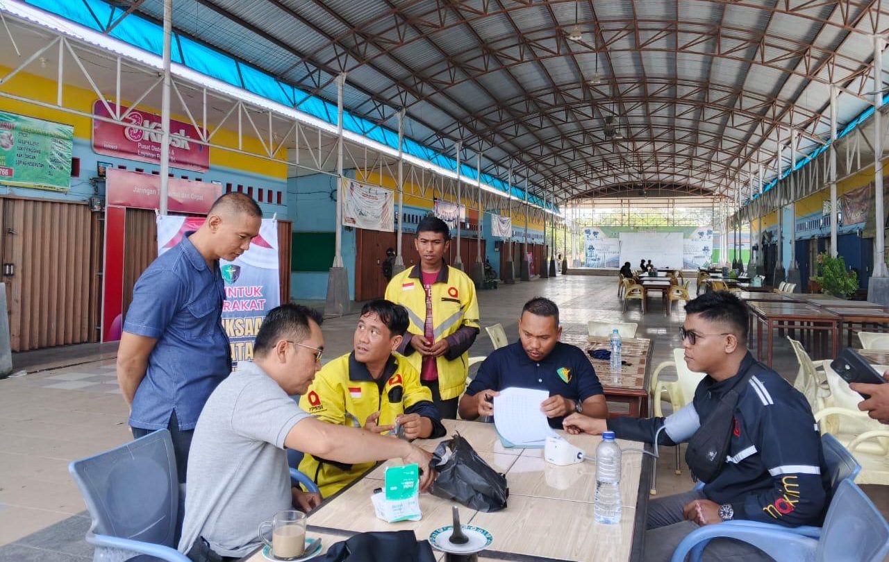 Polres Sambas Gelar Pemeriksaan Kesehatan Gratis bagi Sopir Angkutan Umum