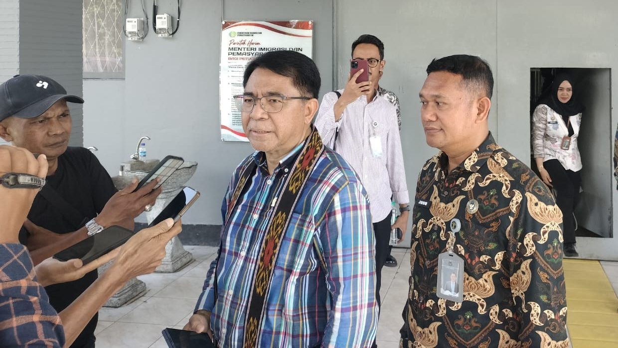 Anggota DPR RI Fransiskus Sibarani Apresiasi Pengelolaan Lapas Ketapang Saat Kunjungan Kerja