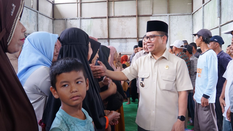 Bupati Sambas Dampingi Yuliansyah Reses Serap Aspirasi Warga Desa Gapura