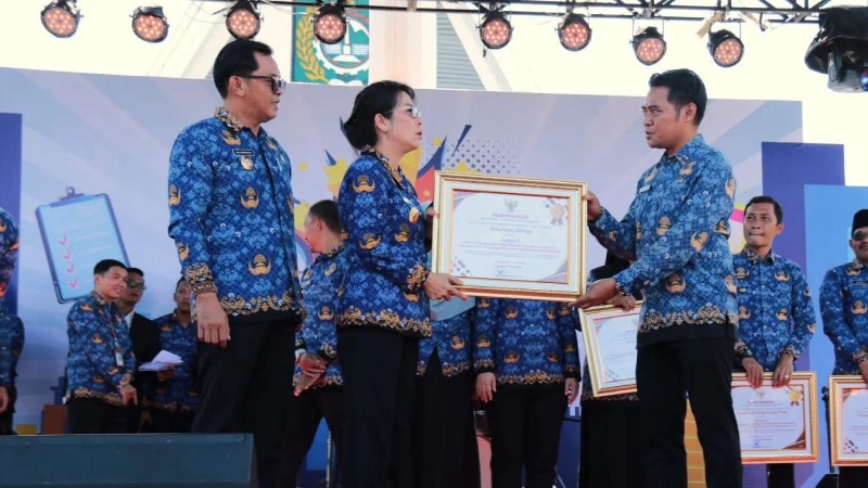 Singkawang Barat Raih Penghargaan Tertinggi dalam Realisasi Pajak PBB-P2 2024