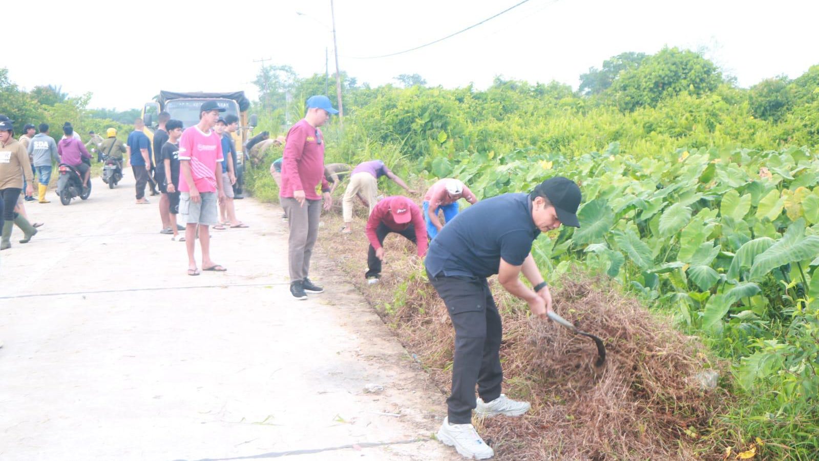 Pemkot Pontianak Gencarkan Gotong Royong Bersihkan Drainase Cegah Genangan