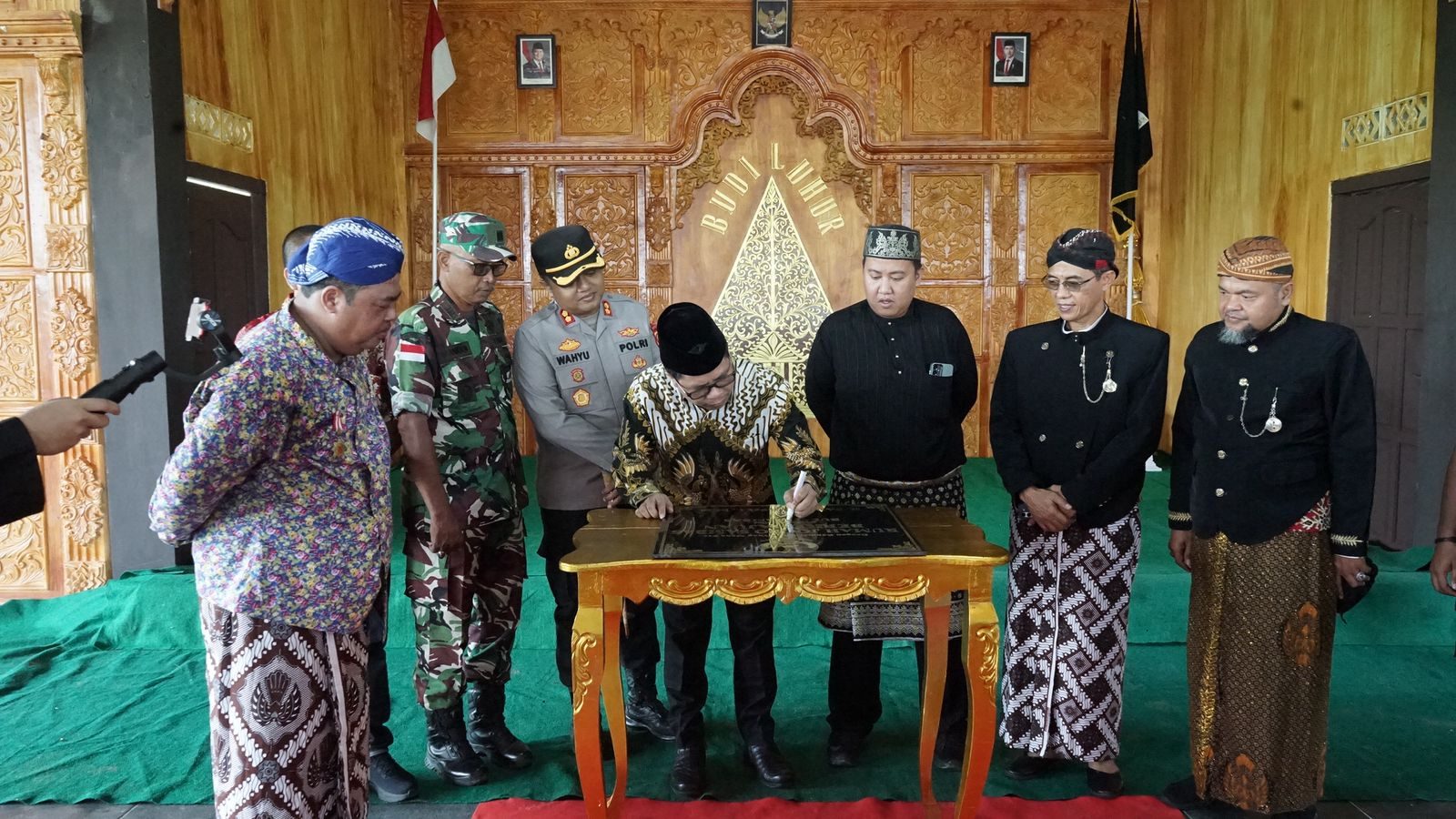 Bupati Sambas Resmikan Rumah Joglo Berkemajuan dan Kukuhkan Pengurus Paguyuban Masyarakat Jawa Budi Luhur
