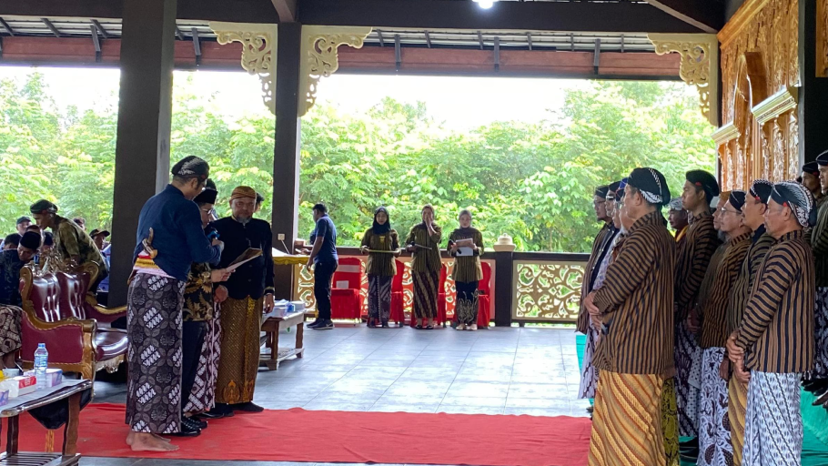 Bupati Satono Resmikan Rumah Joglo Simbol Harmoni Etnis di Sambas