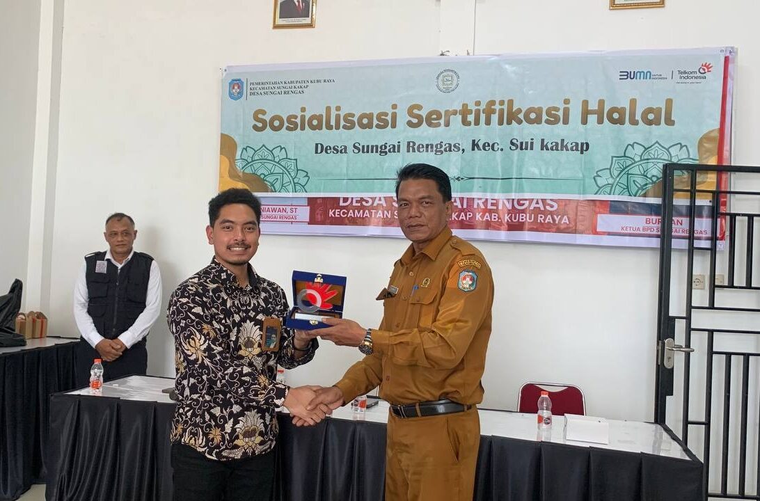 Telkom Kalbar Gelar Pelatihan Sertifikasi Halal untuk UMKM Desa Sungai Rengas
