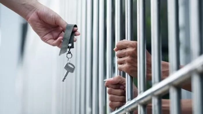 Terpidana Narkotika Lapas Ketapang Hirup Udara Bebas Usai Terima Amnesti dari Presiden