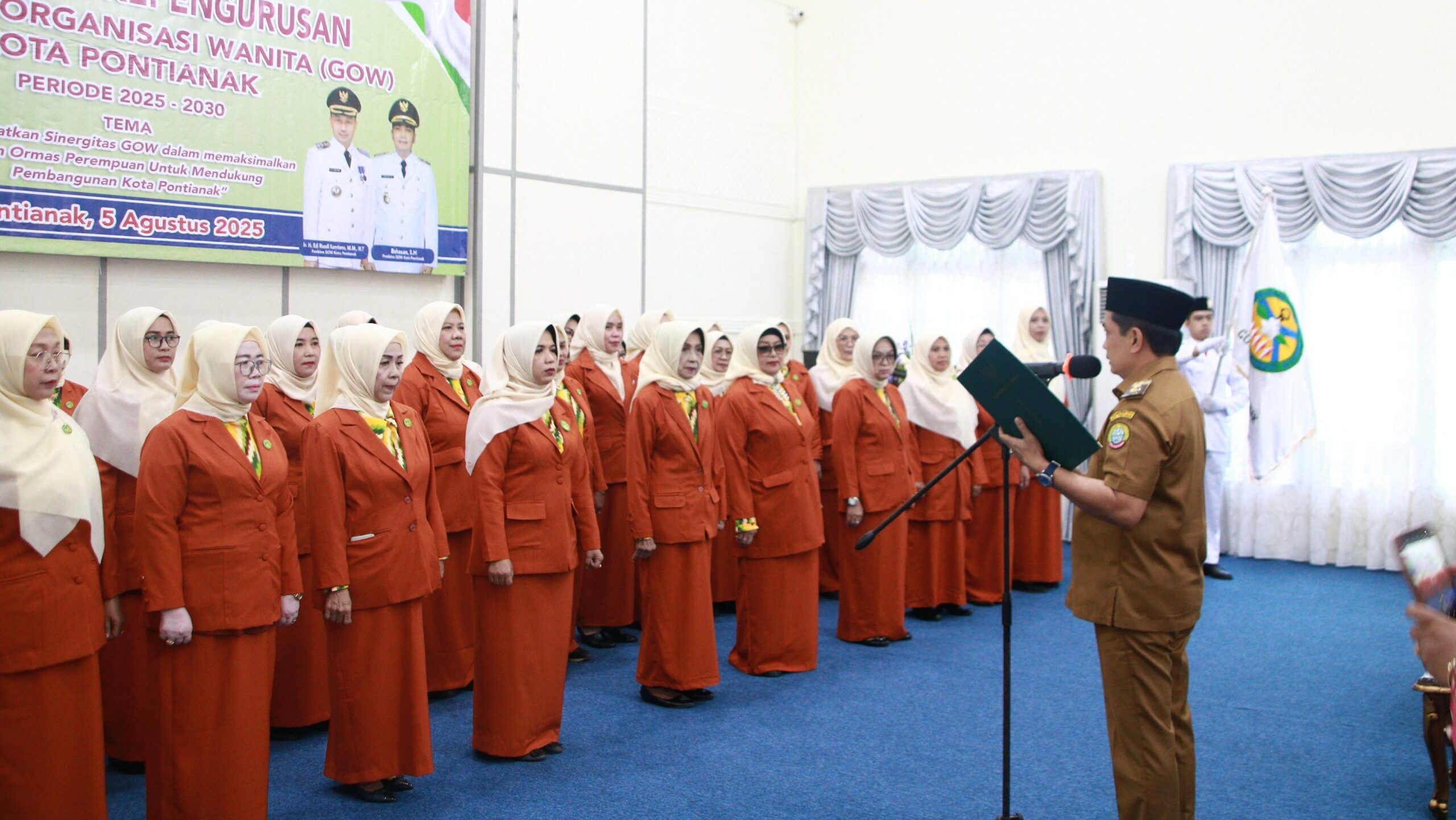 Wawako Bahasan Lantik Pengurus GOW, Tekankan Peran Strategis Perempuan dalam Pembangunan Pontianak