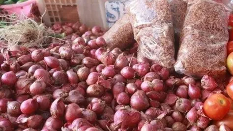 Harga Bawang Merah di Sambas Tembus Rp65 Ribu, Warga Terpaksa Kurangi Pembelian