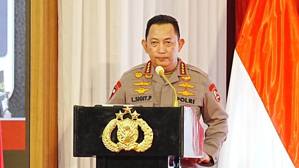 Polri Lakukan Mutasi Besar, Komjen Dedi Prasetyo Resmi Jabat Wakapolri