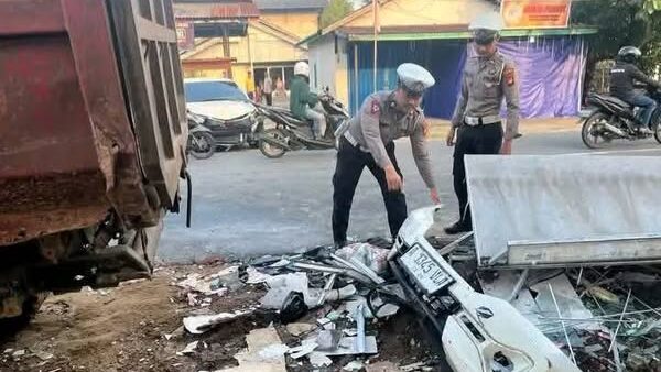 Pejalan Kaki di Kubu Raya Meninggal Dunia Usai Ditabrak Mobil yang Hilang Kendali