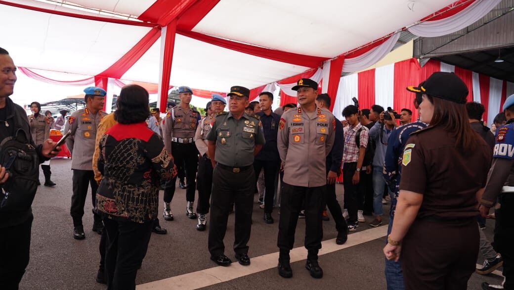 Sinergi TNI-Polri, Kodam XII/Tpr Dukung Gerakan Pangan Murah Polda Kalbar