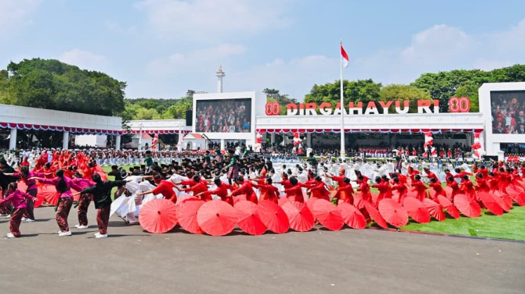 Harumkan Nama Daerah, Dua Penari Asal Sintang Tampil Memukau di Istana Negara pada HUT RI Ke-80