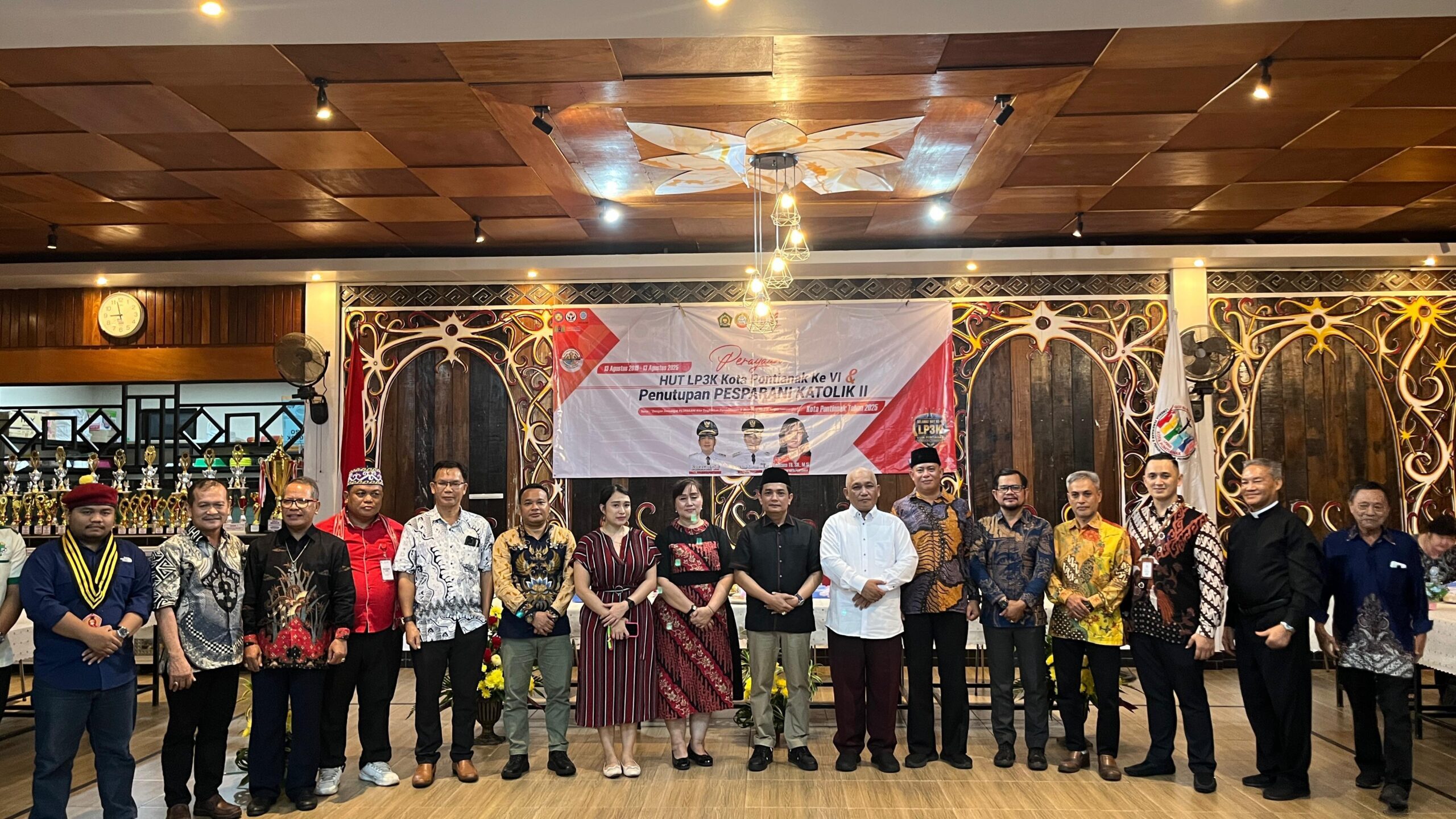 Gaungkan Pesan Damai dan Persaudaraan, Pesparani Katolik ke-2 Pontianak Resmi Berakhir