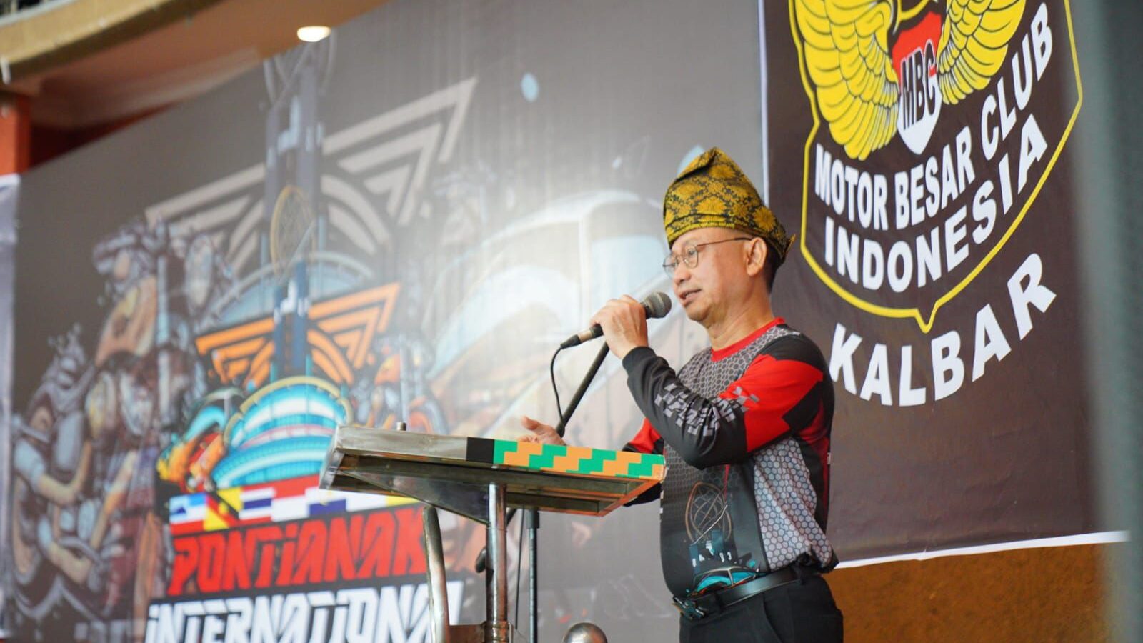 Ratusan Pecinta Otomotif Lintas Negara Ramaikan Pontianak International Automotive Festival 2025