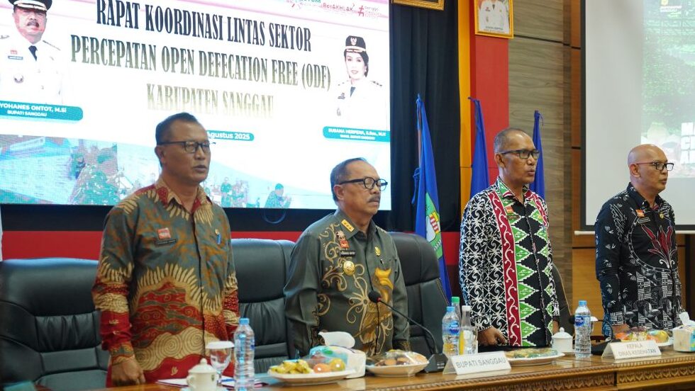 Bupati Sanggau Targetkan Seluruh Desa Bebas ODF di 2025