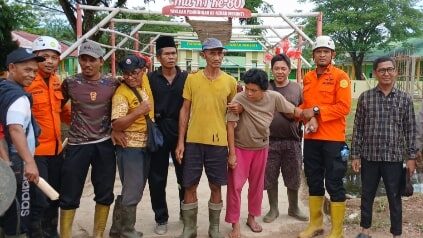 Hilang Saat Mencari Pakis, Seorang Ibu di Kubu Raya Ditemukan Selamat oleh Tim SAR