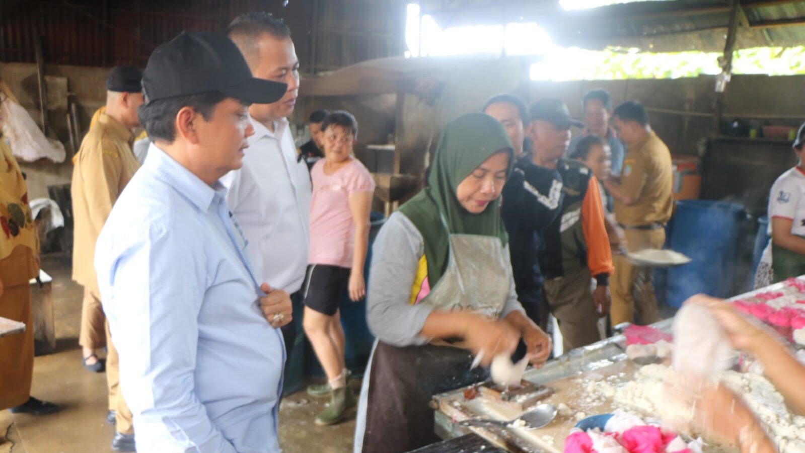 Tindak Lanjuti Laporan Warga, Wakil Wali Kota Bahasan Tinjau Pabrik Tahu di Pontianak Utara
