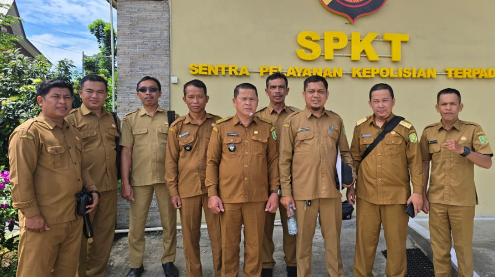 Kades Sejangkung Sambas Laporkan Pencemaran Sungai ke Polda Kalbar