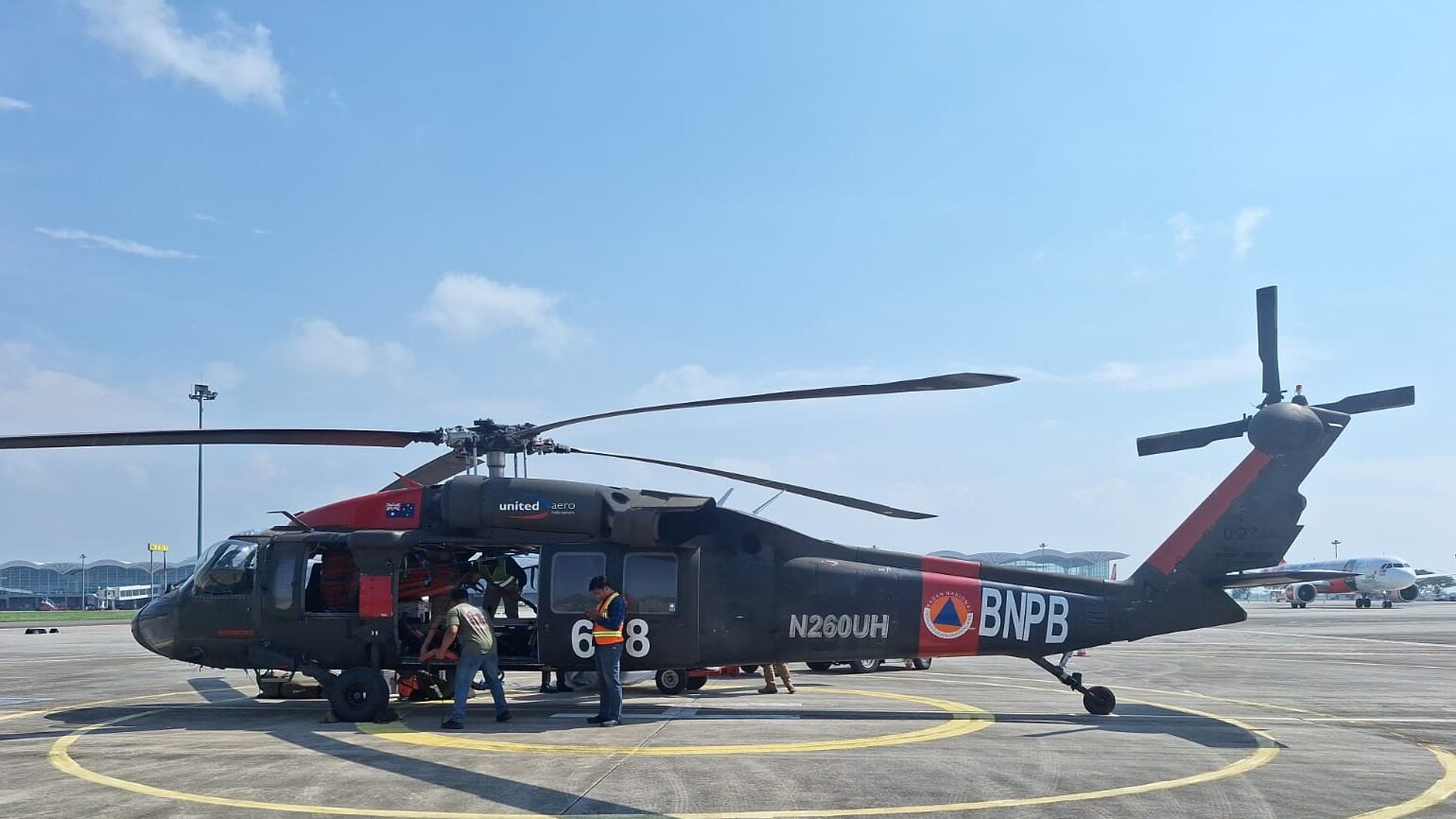 BNPB Kerahkan Helikopter Black Hawk untuk Padamkan Karhutla di Aceh Selatan