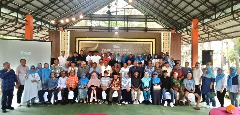 Reuni Emas Angkatan 75 FT UNTAN: Lima Dekade Kekeluargaan dan Kontribusi Nyata