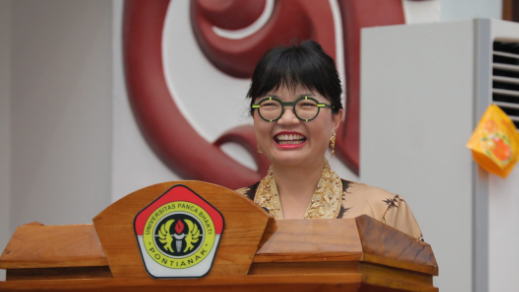 Hadiri Wisuda UPB ke-37, Wamendiktisaintek Stella Christie Tekankan Pentingnya Keterampilan Nonteknis di Era Kecerdasan Artifisial