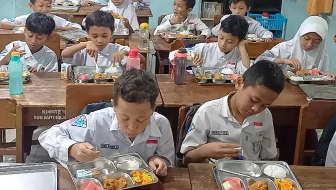 Guru dan Relawan Posyandu Masuk Daftar Penerima Program Makan Gratis