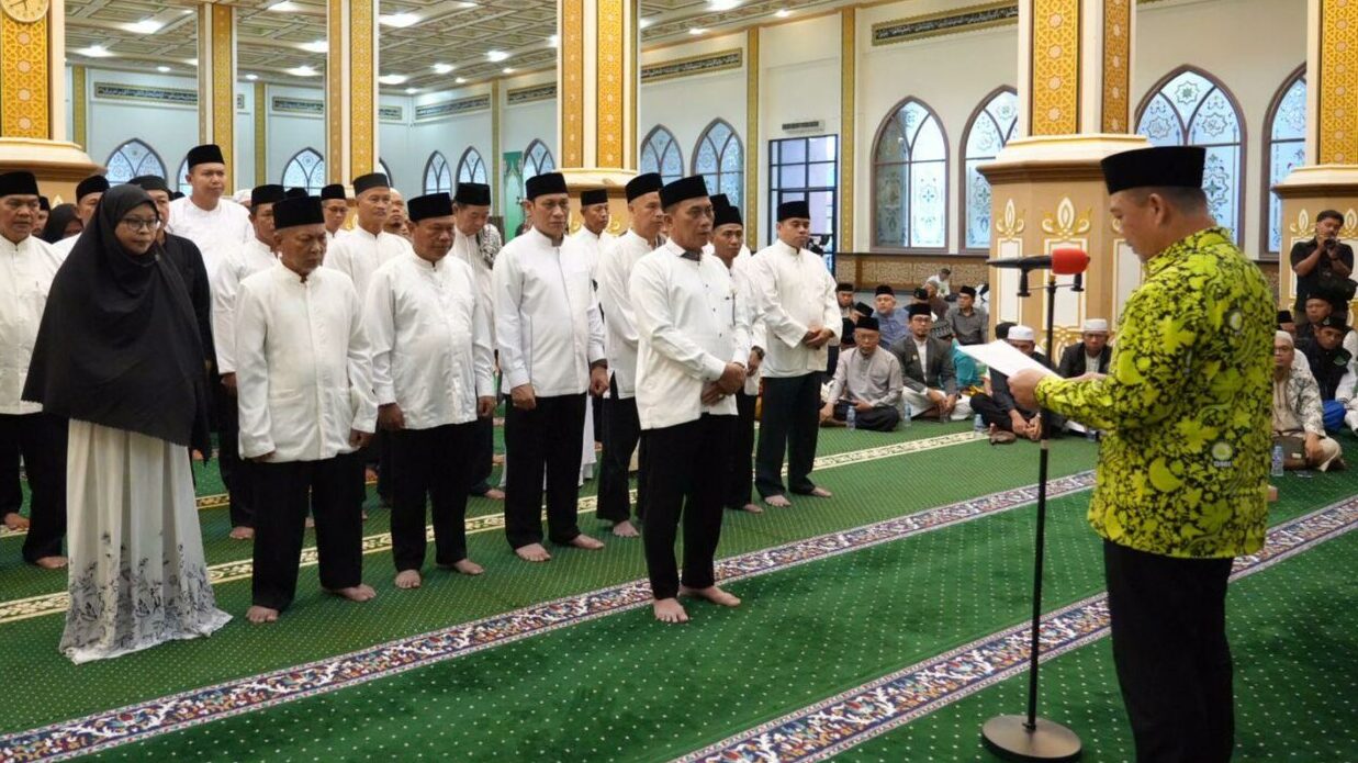 Wakil Bupati Sukardi Resmi Pimpin DMI Kapuas Hulu, Gubernur Kalbar: "Makmurkan Masjid dengan Ikhlas"