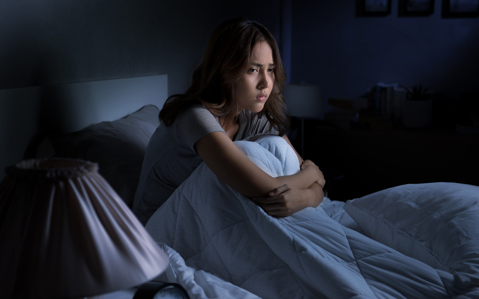 OVT Tengah Malam Bikin Runyam? Ini Alasan Psikologis Kenapa Malam Hari Jadi 'Prime Time' untuk Overthinking