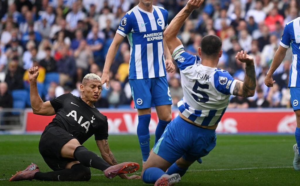 Tottenham Comeback Dramatis, Imbang 2-2 dengan Brighton