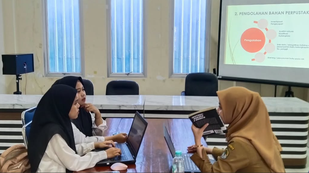 Tingkatkan Kompetensi, Pengelola Perpustakaan SMKN 1 Kendawangan Ikuti Pelatihan Aplikasi Inlislite