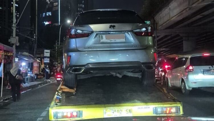 Lexus RX300 Mogok Usai Isi Pertamax, Diduga Akibat BBM Tercemar