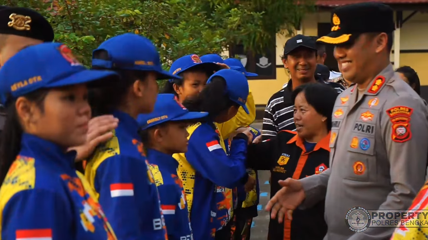 Kapolres Bengkayang Lepas 21 Atlet Karate untuk Berlaga di Bupati Sambas Cup I