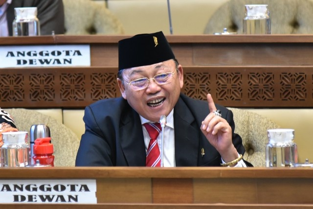 Cornelis: 700 Desa Lebih di Kalbar Belum Menikmati Listrik PLN
