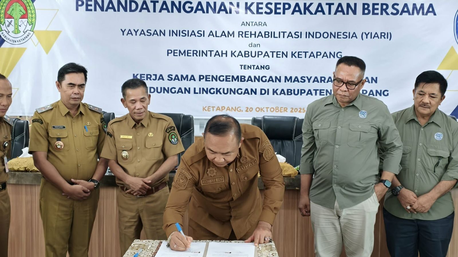 Kerja Sama Pemkab Ketapang dan YIARI: Lestarikan Hutan, Dorong Kesejahteraan dan Gula Enau