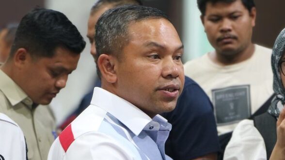 Pasca-OTT Gubernur Riau, KPK Angkut 9 Orang ke Gedung Merah Putih