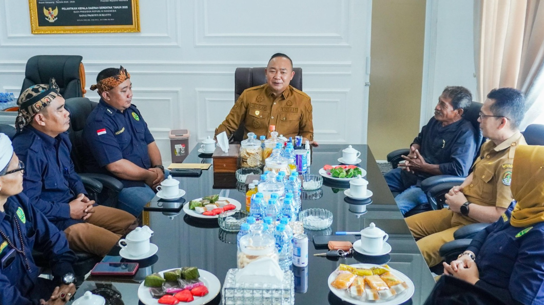 Paguyuban Pasundan Silaturahmi dengan Bupati, Rencanakan Pagelaran Seni Sunda