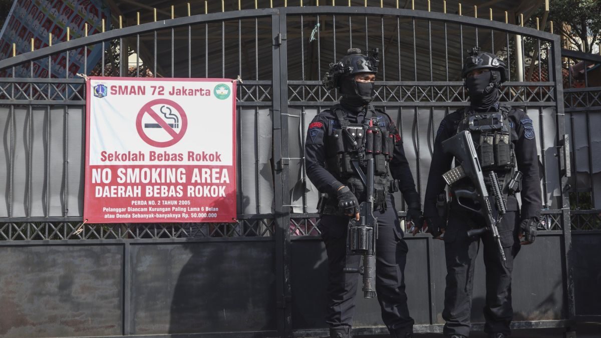 Densus 88 Temukan Total 7 Peledak di Lokasi Ledakan SMAN 72 Jakarta