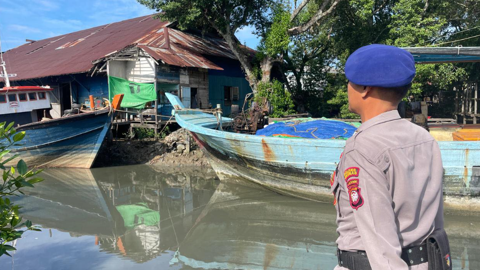 Jaga Stabilitas Ekonomi Pesisir, Satpolairud Perketat Pengawasan Pelabuhan Pemangkat