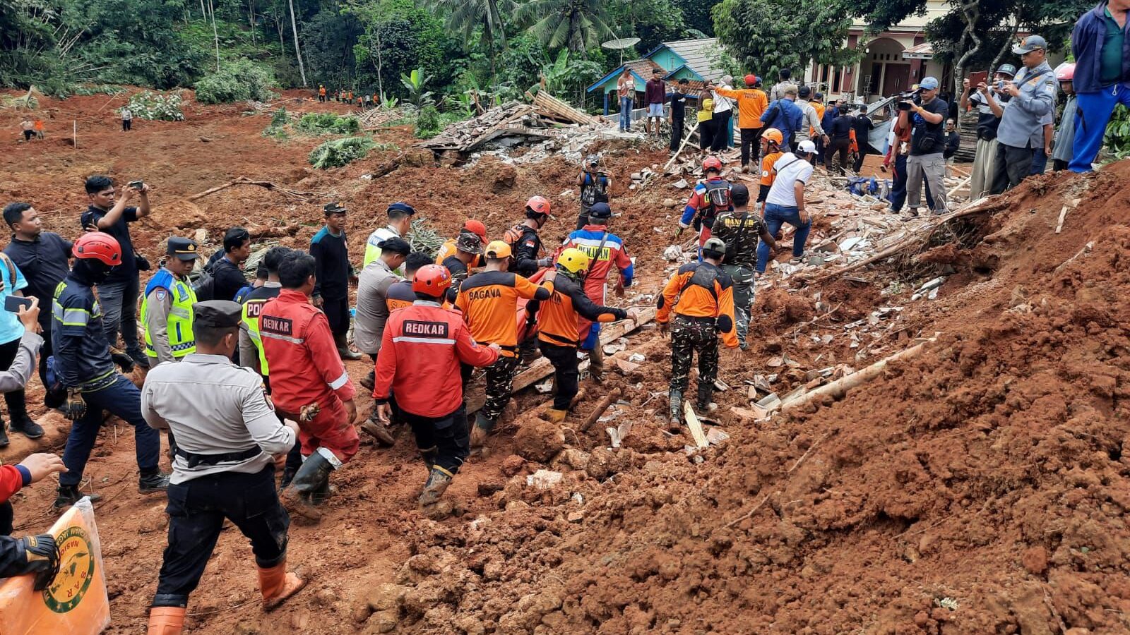 Update Longsor Cilacap: 3 Tewas, 20 Masih Hilang, 28 Rumah Akan Direlokasi
