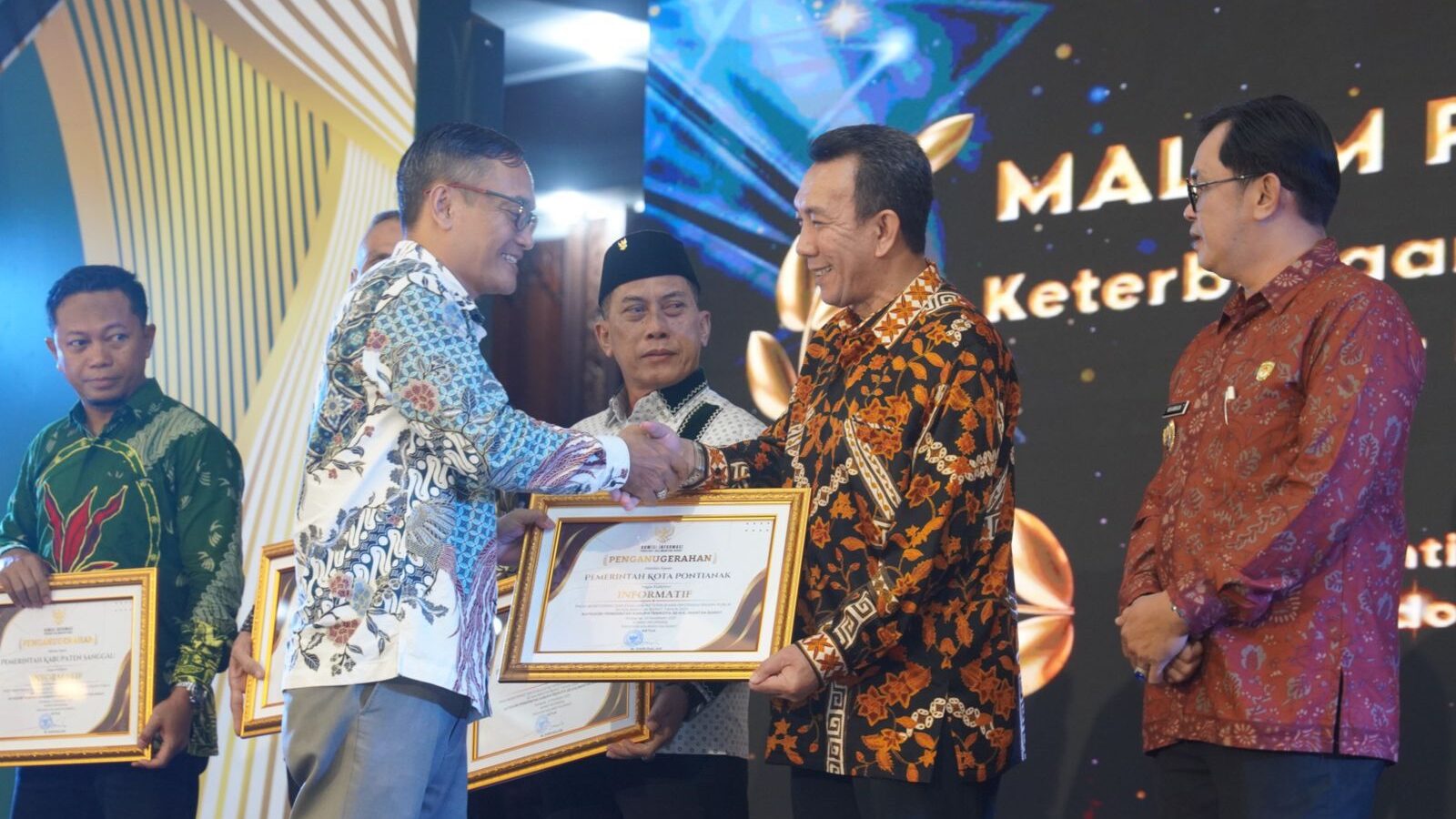 Borong Empat Penghargaan, Pontianak Raih Predikat Sangat Informatif di KI Kalbar 2025