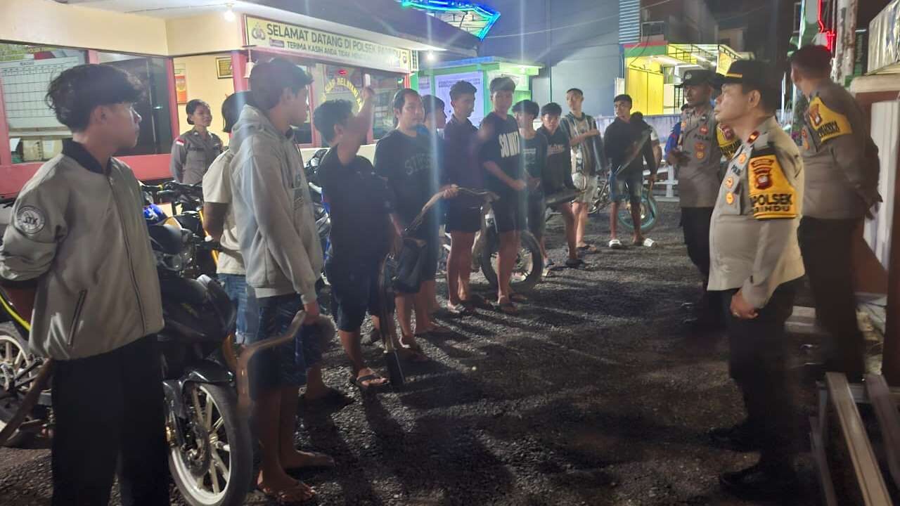 Polsek Parindu Gelar Razia Knalpot Brong di Pasar Bodok, 22 Motor Diamankan